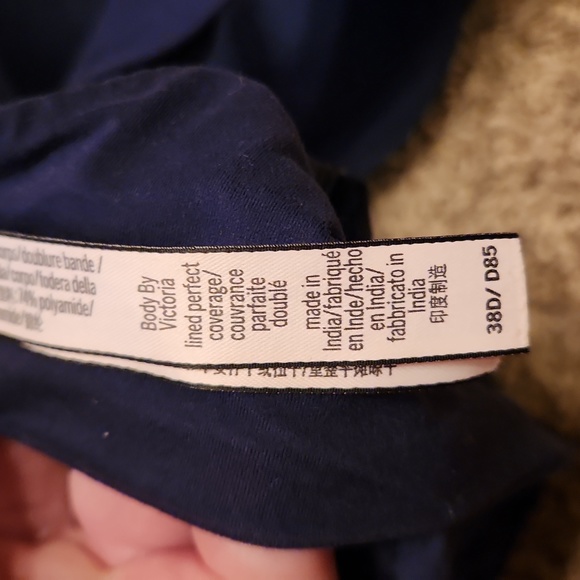 Victoria's Secret Body By Victoria Lined Perfect Coverage Bra - Picture 8 of 10